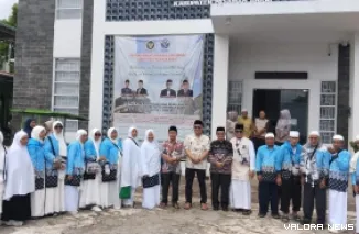 Dengan tibanya Kloter 14, pemulangan jemaah haji asal Pasaman Barat dinyatakan hampir tuntas. Usai acara, para jemaah diserahkan kembali kepada keluarga masing-masing. (*)