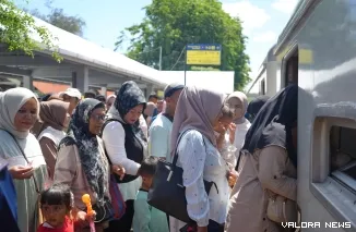 PT Kereta Api Indonesia (Persero) Divre II Sumatera Barat mencatat lonjakan penumpang KA Pariaman Ekspres hingga mencapai okupansi 143 persen pada momentum Hari Asyura yang bertepatan dengan rangkaian Festival Tabuik di Kota Pariaman.