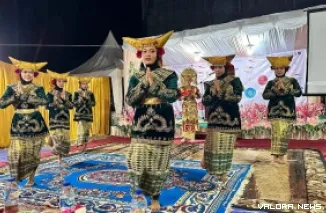 Tari pasambahan awali Festival Seni Budaya yang digelar PKK Desa Silungkang Oso, Kecamatan Silungkang, Sabtu. (humas)