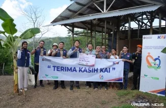 PT Kereta Api Indonesia (Persero) Divisi Regional II Sumatera Barat kembali menyalurkan program Tanggung Jawab Sosial dan Lingkungan (TJSL) di Kota Sawahlunto. (Dok. Humas)