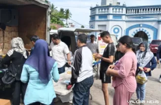 MinyaKita Menjadi Komoditas Favorit Warga Pada Kegiatan Pasar Murah yang Digelar Dinas Perdagangan Kota Padang di Kecamatan Padang Timur, Rabu (22/7/2026)