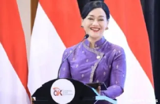 Ketua Dewan Komisioner OJK, Friderica Widyasari Dewi paparkan optimalisasi SLIK pada momen peluncuran di Kantor Otoritas Jasa Keuangan (OJK) Jakarta, Senin. (humas)