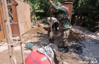 semangat gotong royong yang lebih membara. Personel Satgas TMMD Reguler Ke-129 Kodim 0714/Salatiga