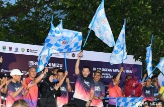 Wali Kota Padang Fadly Amran Melepas Peserta BomRun 2026, Minggu (9/8/2026)