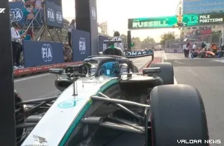 George Russell menghidupkan kembali persaingan perebutan gelar juara dunia Formula 1 setelah meraih kemenangan di Grand Prix Azerbaijan di Sirkuit Baku.