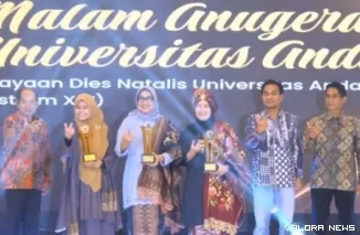 Penerima penghargaan malam anugerah Unand
