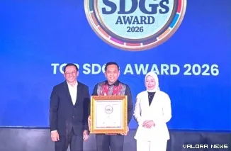 Bank Nagari meraih penghargaan TOP SDGs Award 2026 atas upayanya mengintegrasikan prinsip pembangunan berkelanjutan ke dalam strategi bisnis serta program tanggung jawab sosial dan lingkungan perusahaan.