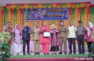 Bupati Solok Jon Firman Pandu meluncurkan Integrasi Kurikulum Anti Narkoba (IKAN) di SMP Negeri 2 Gunung Talang, Cupak, Kabupaten Solok, Selasa lalu, sebagai upaya memperkuat pencegahan penyalahgunaan narkoba di kalangan pelajar.