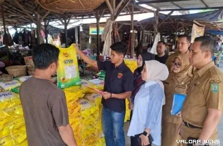 Satuan Tugas Daerah (Satgasda) Saber Pelanggaran Pangan Sumbar yang dipimpin Direktorat Reserse Kriminal Khusus (Ditreskrimsus) Polda Sumbar itu dilaksanakan serentak pada Kamis, mulai pukul 09.00 hingga 18.00 WIB.