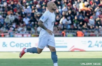 Semen Padang FC mendatangkan gelandang asal Brasil, Savio Roberto, dari PSM Makassar untuk memperkuat skuad menghadapi kompetisi Pegadaian Championship 2026/2027, dengan nilai pasar yang dilaporkan mencapai Rp6,08 miliar.