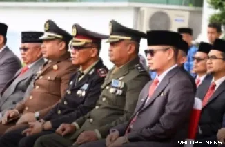 Upacara peringatan yang mengusung tema "Patriotik, Gigih, Berempati: Pemuda untuk Indonesia" tersebut digelar di halaman Balai Kota Bukittinggi, Rabu, dengan dipimpin Ketua Pengadilan Agama Kota Bukittinggi, Salman.