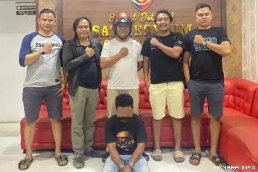 Tersangka HS Saat di amankan Tim Opsal Satreskrim polres 50 kota