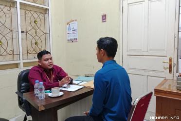 Ketua Panwascam Guguak Panjang, Hadi Saputra melakukan test wawancara terhadap calon PTPS yang lulus seleksi administrasi, Minggu (13/10/2024)