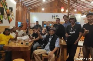 Kumpul dengan rekan kerja, relasi dan keluarga di Takeya Japanese Food