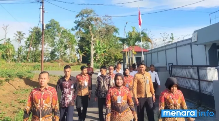 Petugas Lapas Kelas IIA Bukittinggi melakukan Rekonsiliasi dan Pemutakhiran Data Laporan Keuangan dan Barang Milik Negara (BMN) Semester I Tahun Anggaran 2025 tingkat Kantor Wilayah yang diselenggarakan oleh Direktorat Jenderal Pemasyarakatan