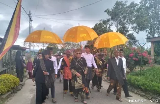 Ketua PMI Sumatera Barat H. Aristo Munandar menyandang gelar Datuak Bagindo Kayo