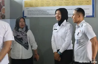 Petugas Sanitasi Lingkungan dari Puskesmas Biaro, Kecamatan Ampek Angkek, melakukan kunjungan ke Lapas Kelas IIA Bukittinggi pada Rabu (02/07/2025)