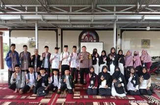Aipda Syaiful pengelola sekaligus Guru tahfiz Quran Di Musholla Firdaus