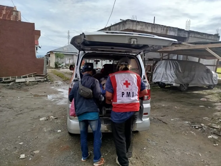 Pelayanan ambulance medis PMI Bukittinggi