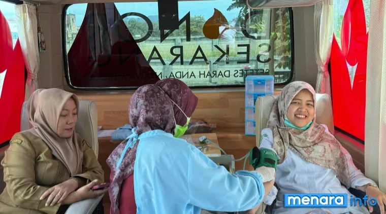 Donor darah dengan Mitra PMI Bukittinggi, di UPTD Puskesmas Mandiangin