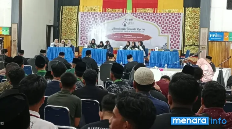 Peserta Babak Semi Final Fahmil Qur'an MTQ Nasional ke-41 Sumbar di Venue RRI Bukittinggi, Selasa (16/12)