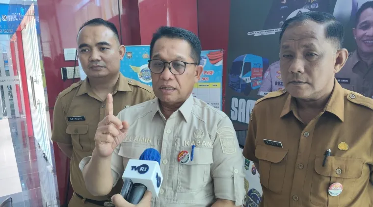 Kepala Bapenda Sumbar Al Amin Saat Diwawancara, Selasa (28/4/2026)