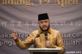 Wali Kota Padang Fadly Amran Saat Menghadiri Pemberkatan Awal Tahun 2026 Yayasan Buddha Tzu Chi, Minggu (19/4/2026)