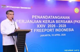 Menteri Ketenagakerjaan (Menaker), Yassierli menghadiri penandatanganan PKB XXIV periode 2026-2028 antara manajemen PT Freeport Indonesia (PTFI) dan tiga serikat pekerja di Jakarta, Jumat. (humas)