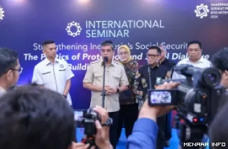 Menteri Ketenagakerjaan, Yassierli jadi pembicara pada Seminar Strengthening Indonesia's Social Security: The Politics of Protection and The Role of Social Dialogue in Building the Welfare State di Jakarta, Kamis. (humas)