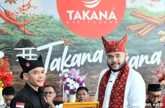 Wali Kota Padang Fadly Amran Meresmikan Takana Nasi Padang Resto, Jumat (17/4/2026)