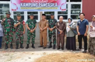 Tim Korem 032/Wirabraja Saat Melakukan Kunjungan ke Kampung Pancasila Balai Panjang.