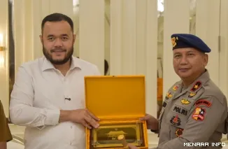 Wali Kota Padang Fadly Amran Bersama Danpas I Brimob Brigjend Pol Anang Sumpena, Selasa (15/4/2026)