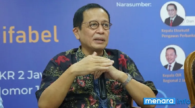 Kepala Eksekutif Pengawas Perbankan Otoritas Jasa Keuangan (OJK), Dian Ediana Rae membuka Sarasehan Industri Perbankan dengan tema "Penerapan Konsep Business Judgement Rule Terhadap Kredit Macet Di Bank" di Jakarta, Selasa (12/5/2026). (humas)