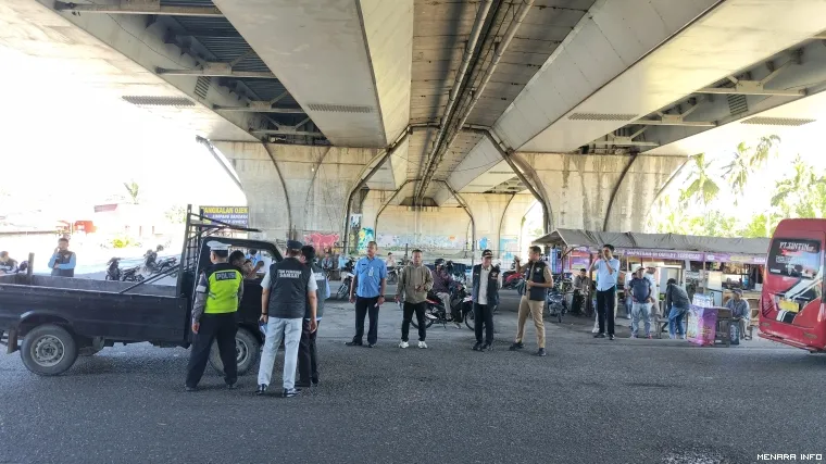 Pelaksanaan Razia Gabungan di Fly Over BIM