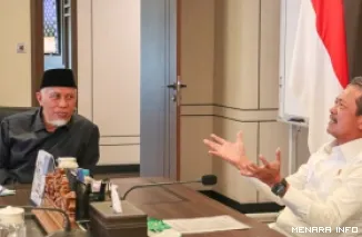 Gubernur Sumbar, Mahyeldi didampingi Kepala DKP Sumbar, Syefdinon beserta jajaran, temui Menteri KKP, Sakti Wahyu Trenggono, dalam pertemuan di Jakarta, Senin. (humas)