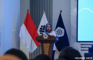 Plt Direktur Jenderal Pembinaan Penempatan Tenaga Kerja dan Perluasan Kesempatan Kerja (Binapenta dan PKK) Kemnaker, Estiarty Haryani jadi narasumber penyuluhan jabatan yang digelar Politeknik Ketenagakerjaan (Polteknaker) Jakarta, Senin. (humas)