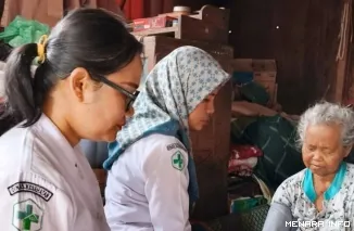 Pelayan Dokter Warga Puskesmas Lubeg(*)