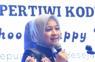 Ketua Yayasan Pertiwi Kota Padang Ny Dian Puspita Fadly Amran (*)
