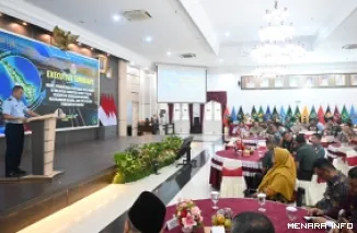 Asisten Administrasi Umum Setdaprov Sumbar, Medi Iswandi pada paparan executive summary KKDN Pasis Dikreg Level V Sesko TNI Tahun Ajaran 2026 di Auditorium Gubernuran, Kamis. (humas)