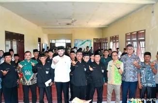 Wali Kota Padang Fadly Amran Bersama Tokoh Masyarakat Bungus(*)