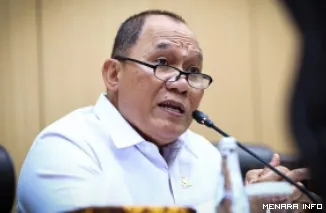Anggota Komisi VII DPR RI, Bambang Haryo Soekartono dalam RDP Panitia Kerja Industri Air Minum Dalam Kemasan Komisi VII DPR RI bersama BPOM dan BPKN di Gedung Nusantara I, Jakarta, Senin. (humas)