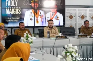Wali Kota Padang Fadly Amran Memimpin Rapat Persiapan HJK ke-357, Senin (22/6/2026)