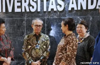 Rektor Unand, Efa Yonedi didampingi Deni Abdi (Ketua DPP IKA Unand) berdialog dengan Bianti Djojohadikusumo dan Maryani Djojohadikusumo dalam kunjungan muhibahnya ke Ranah Minang, 3-5 Juni 2026. (humas)