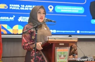 Plh Asisten Administrasi Umum Setdaprov Sumbar, Dina Febrianti. (humas)