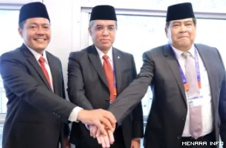 Menteri Ketenagakerjaan (Menaker), Yassierli dan staf saat menghadiri International Labour Conference (ILC) ke-114 di Jenewa, Swiss. (humas)