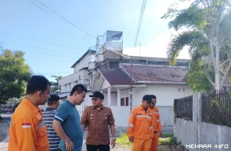 Anggota Komisi I DPRD Padang Iswanto Kwara Bersama Camat Padanb Barat serta Petugas DLH Meninjau Kondisi Drainase di Kelurahan Ujung Gurun, Sebagai Wujud Penerapan Inovasi SIBERSIH, Senin (29/6/2026)