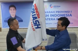 Ketua Pengprov Squash Sumatera Barat terpilih, Yofialdi memberikan sambutan usai terpilih sebagai ketua periode 2026-2031 pada Musprov I, Senin. (mangindo kayo)