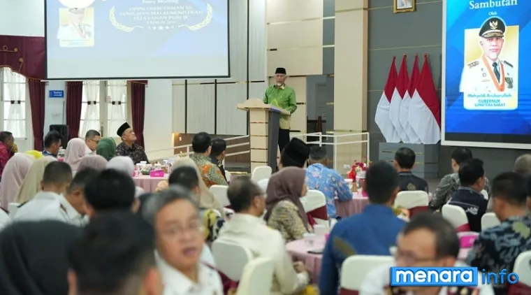Gubernur Sumatera Barat, Mahyeldi berikan sambutan pada Entry Meeting Penilaian Maladministrasi Penyelenggaraan Pelayanan Publik Tahun 2026 yang digelar Ombudsman RI di Auditorium Gubernur Sumbar, Kamis. (humas)