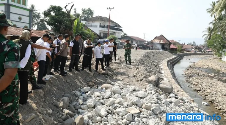 Satgas PRR meninjau pemulihan pascabencana di Kabupaten Solok, Sumbar. (humas)