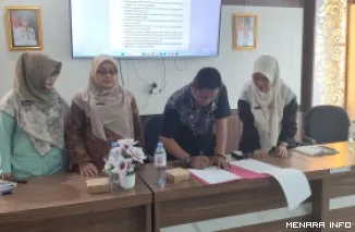 Camat Padang Timur Aidil Zulhani Menandatangani Komitmen Bersama Deklarasi Kelurahan Siaga TB, Kamis ,(30/7/2026)